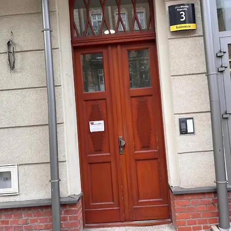 Dodo Acomodo 5 كاتوفيتسه